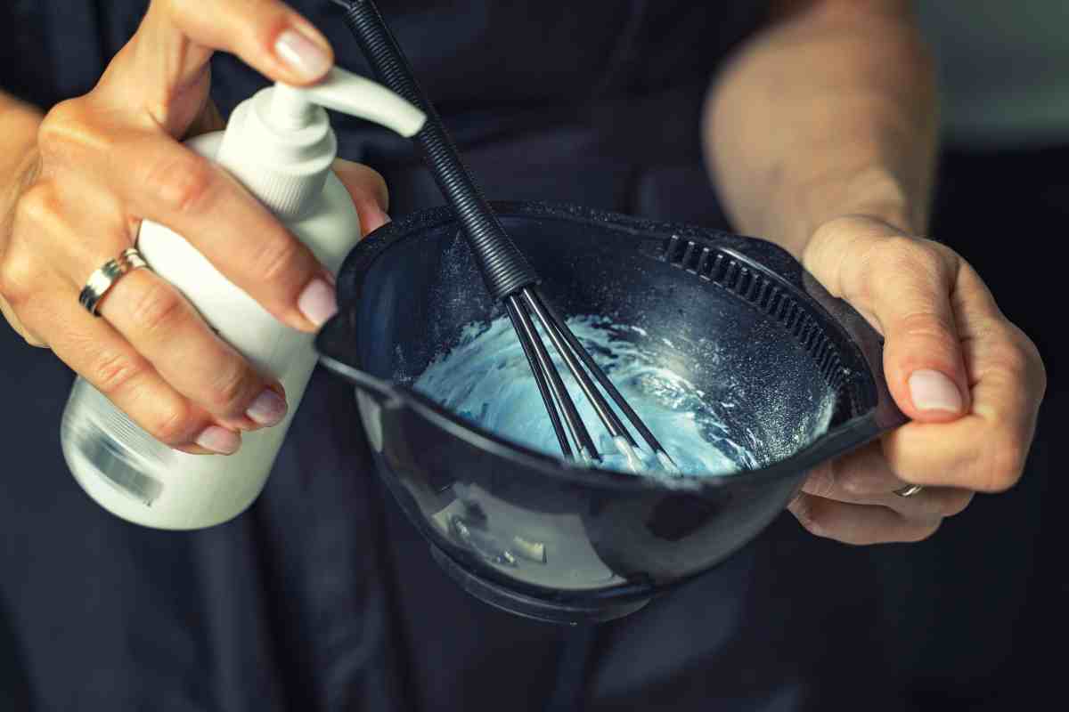 Il trucco consigliato dai parrucchieri | Aggiungi questo ingrediente, i dettagli