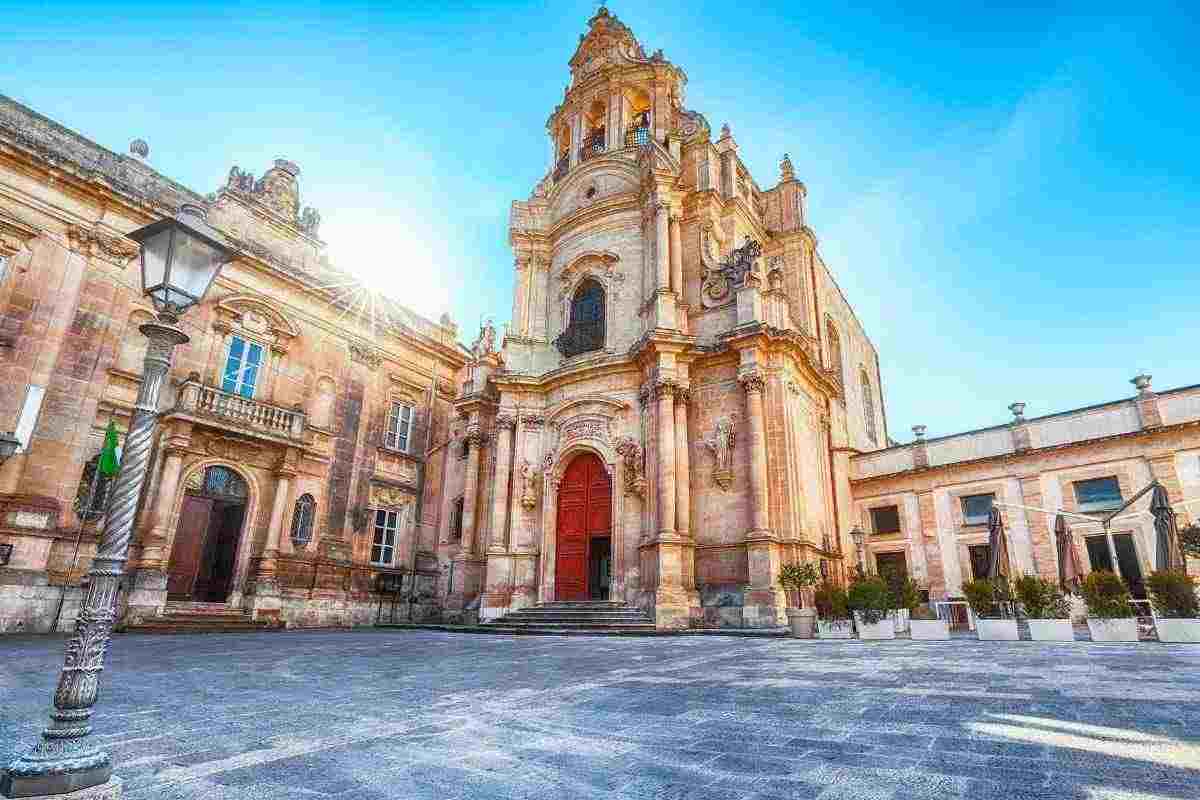 Chiese e palazzi in un labirinto barocco, i dettagli